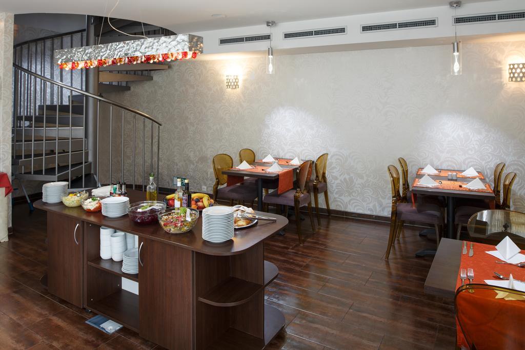 Hotel Ostende 카를로비바리 외부 사진