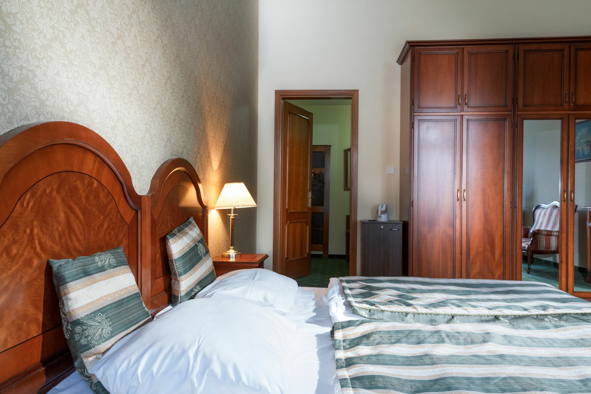 Hotel Ostende 카를로비바리 외부 사진